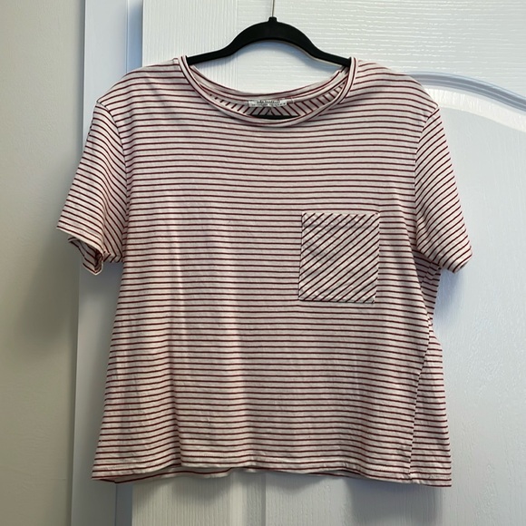 Zara, cropped t-shirt with pocket, in good condition! - Picture 1 of 4